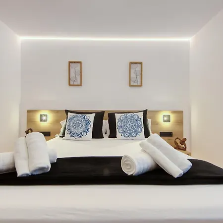 Apartment Atico Crucero Vip Roses
