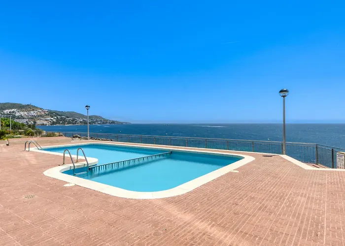 Atico Crucero Vip Apartman *