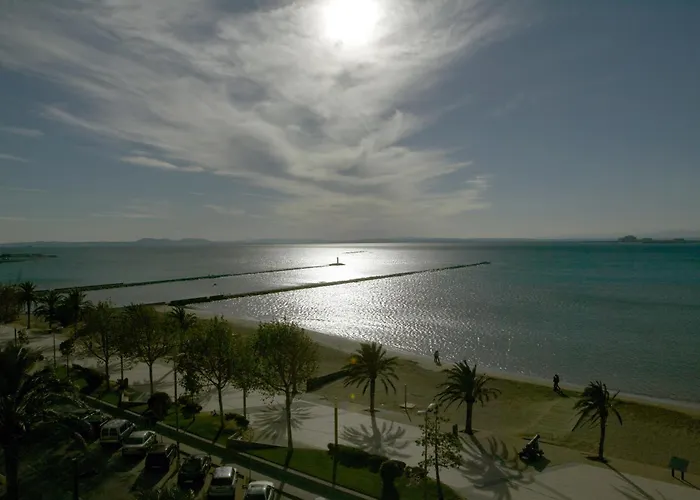 Atico Crucero Vip Apartman *